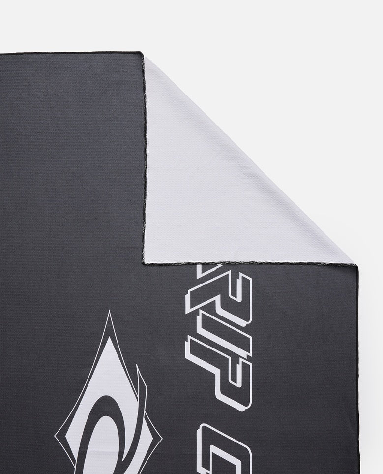 FADE OUT PACKABLE TOWEL - black/white