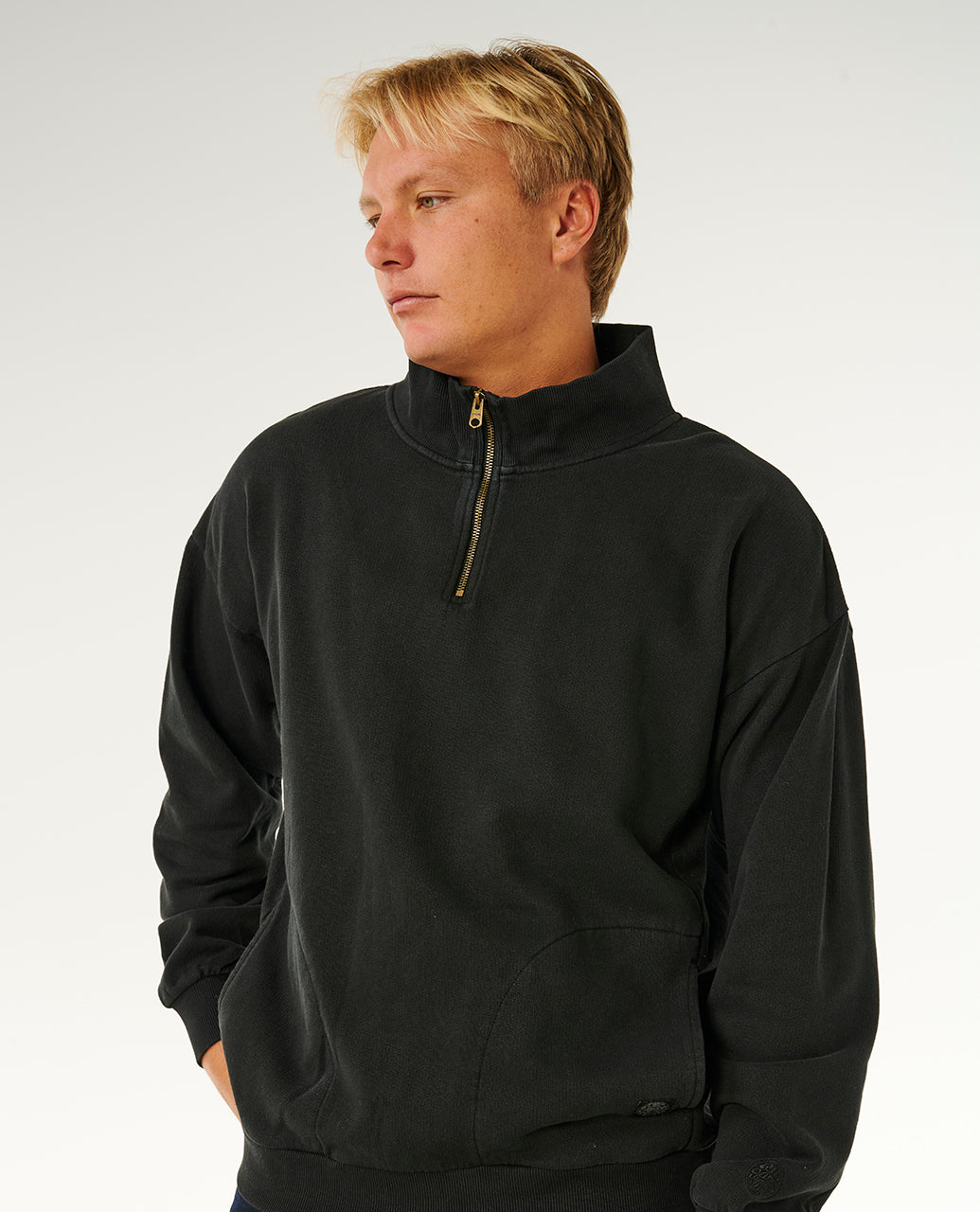 PREMIUM SURF QTR ZIP CREW - black