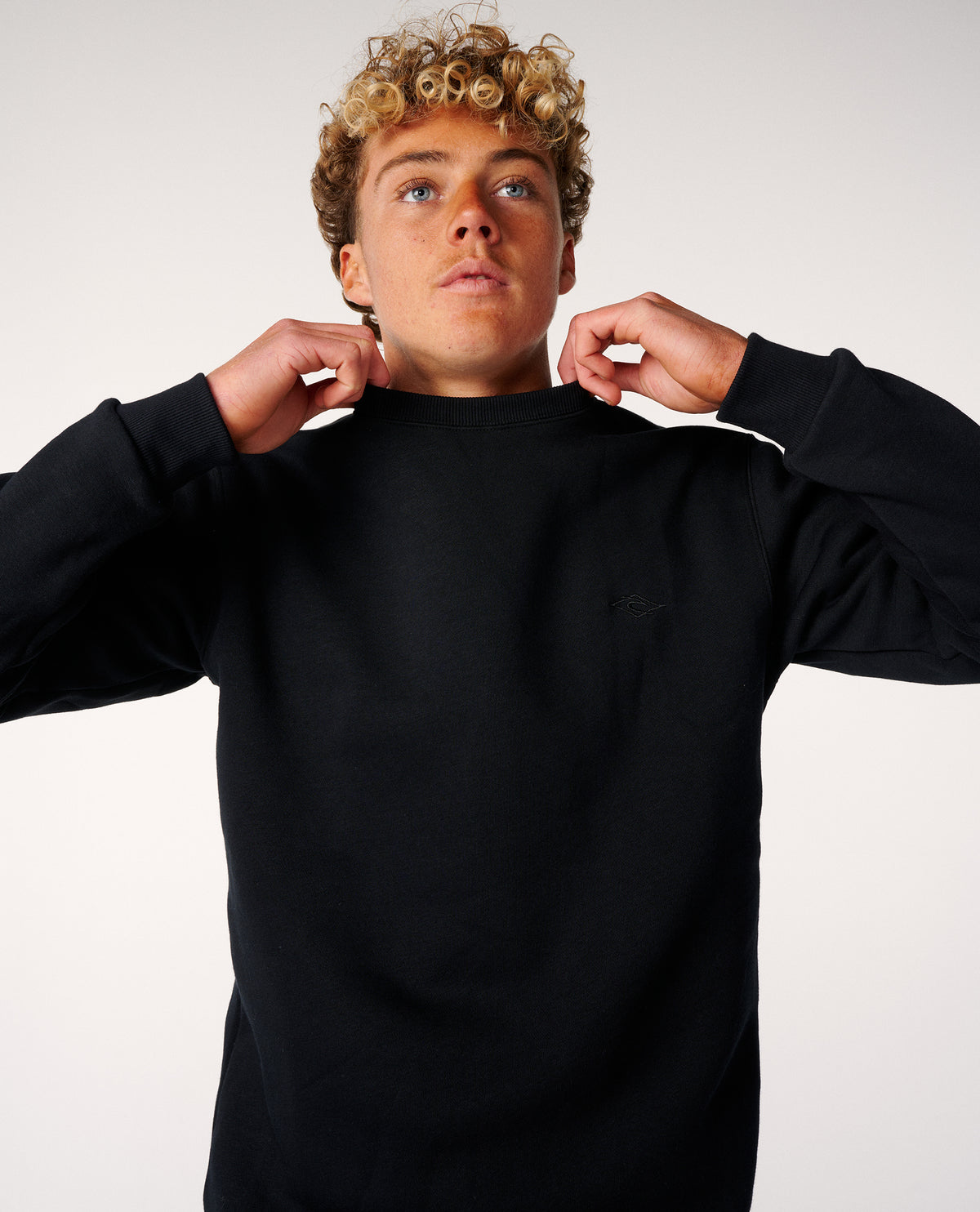 CLASSIC SURF CREW - black