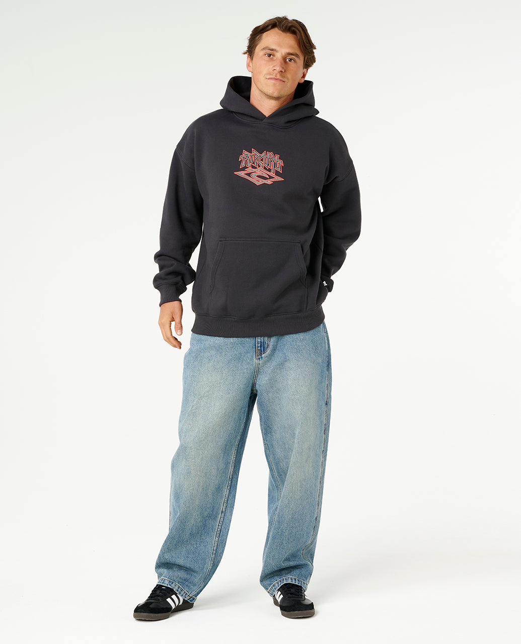 LIQUID TRIPS HOOD - washed black