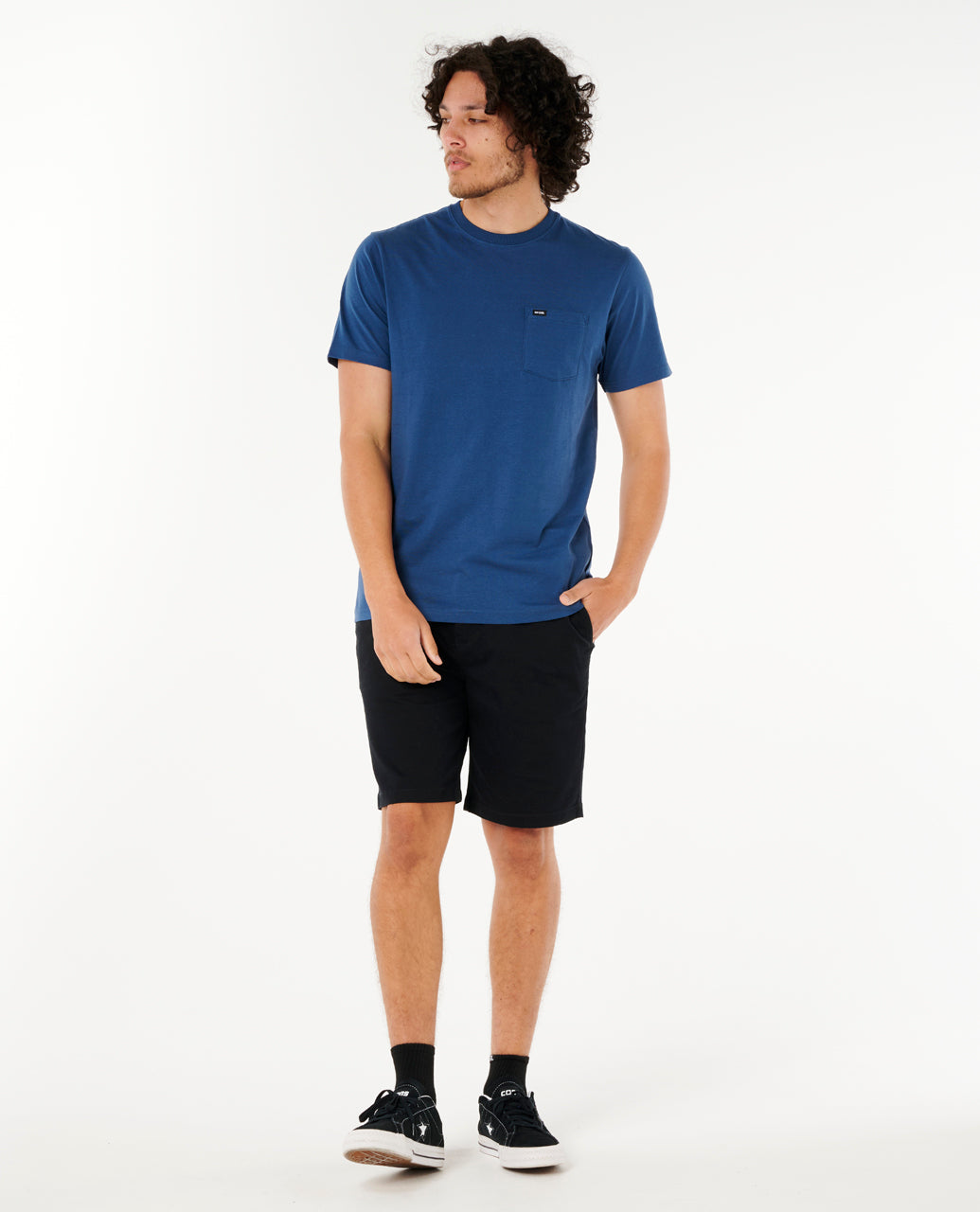 PLAIN POCKET TEE - washed navy