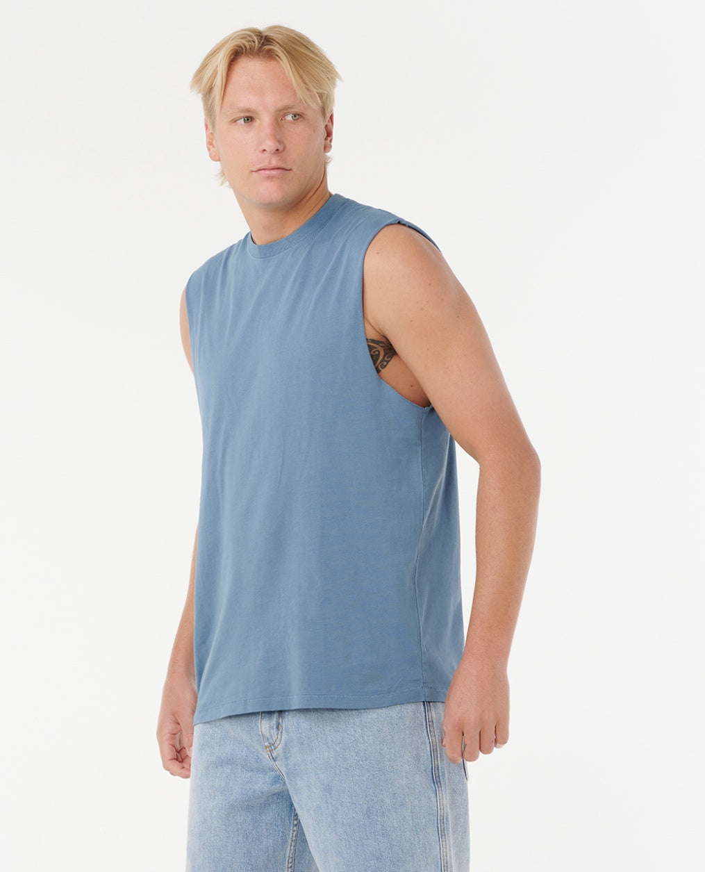 PLAIN II WASH MUSCLE - bluefin