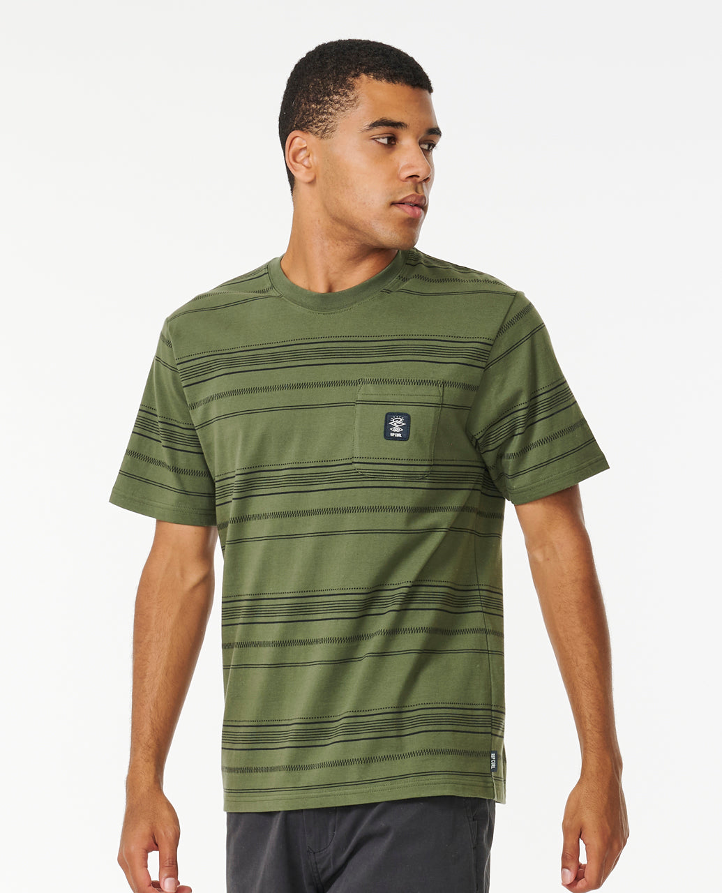 SEARCHERS JACQUARD TEE - dark olive