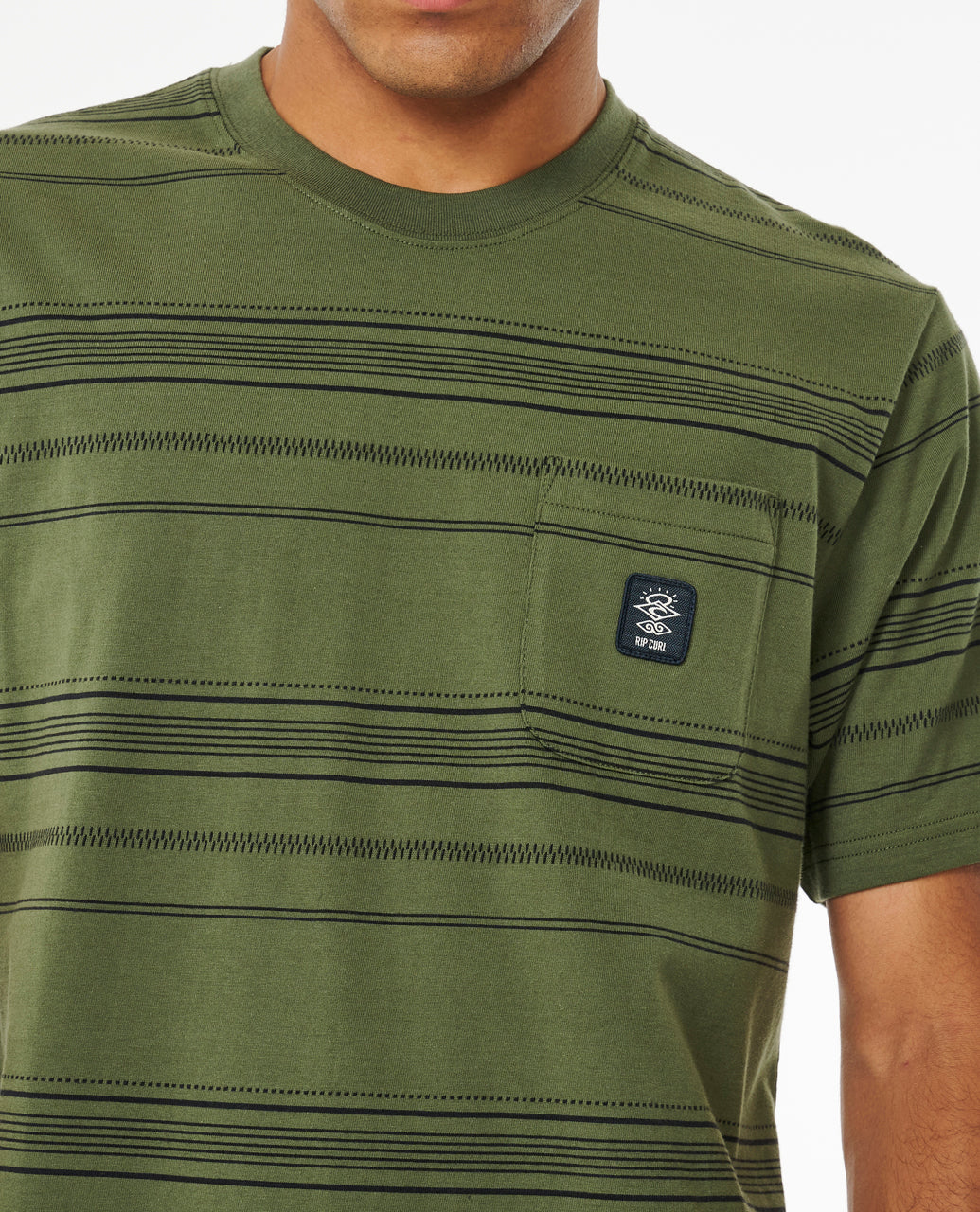 SEARCHERS JACQUARD TEE - dark olive