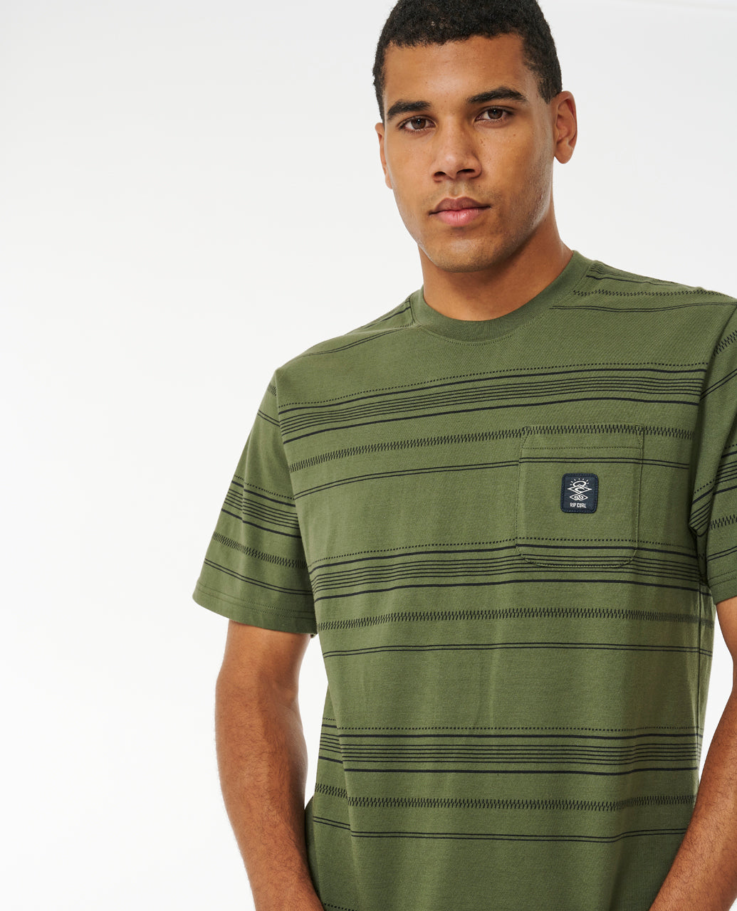 SEARCHERS JACQUARD TEE - dark olive