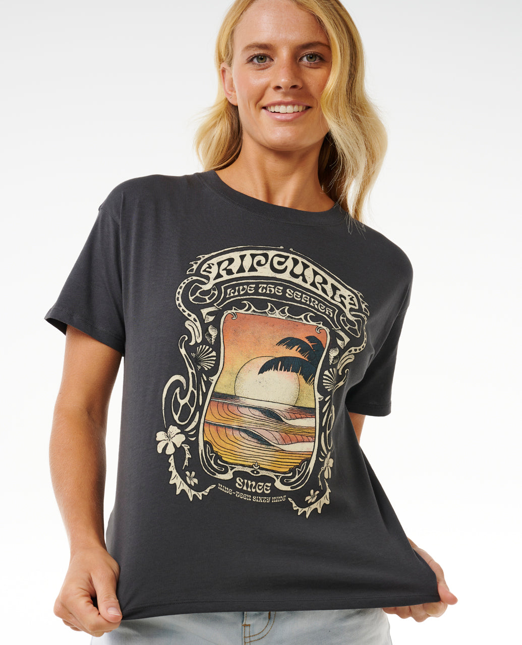 SEA SHELLS RELAXED TEE - washed black