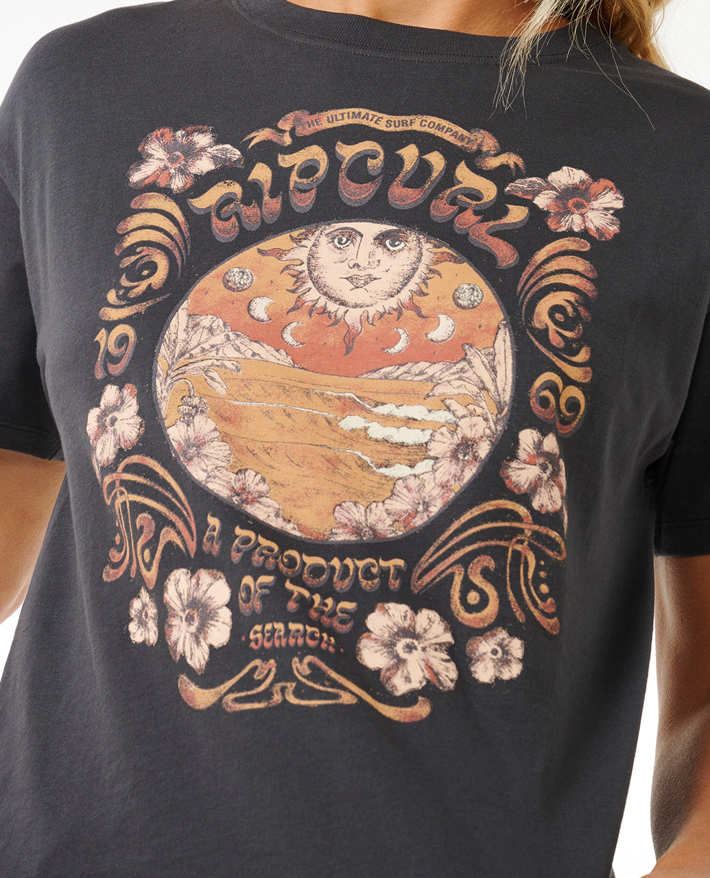 CELESTIAL SEARCH RELAXED TEE - washed black