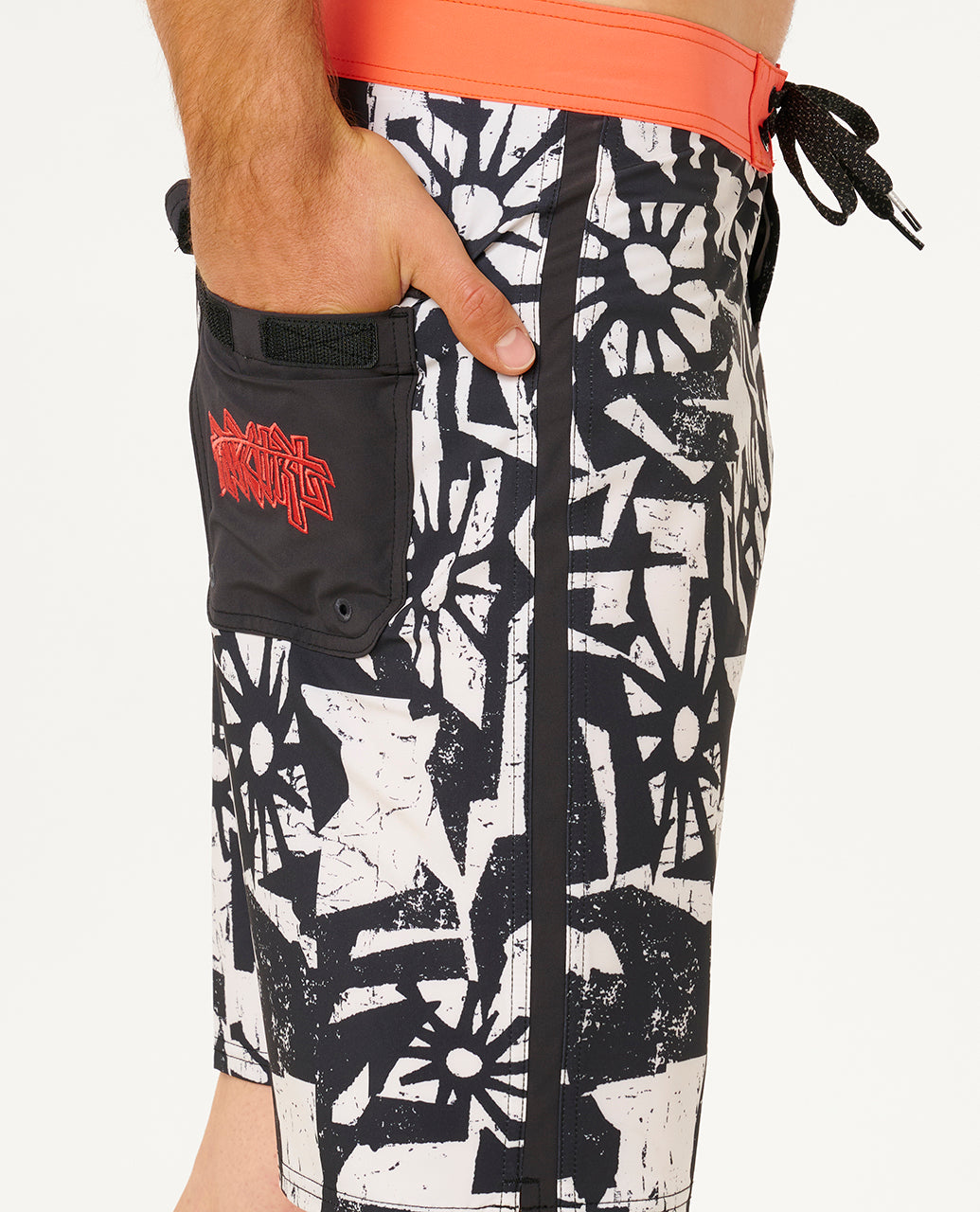 MIRAGE MASON LIQUID TRIPS - washed black