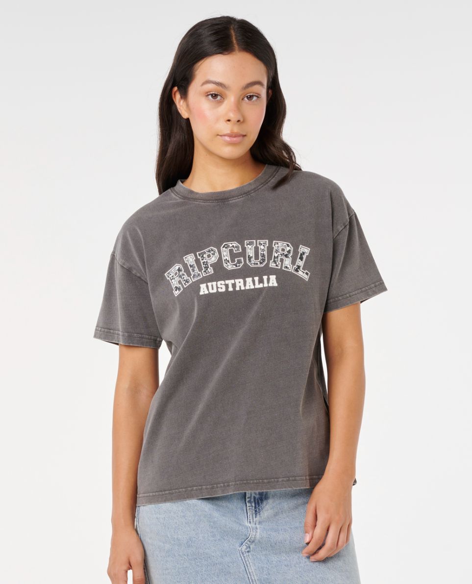 VARSITY RELAXED DEST T - washed black