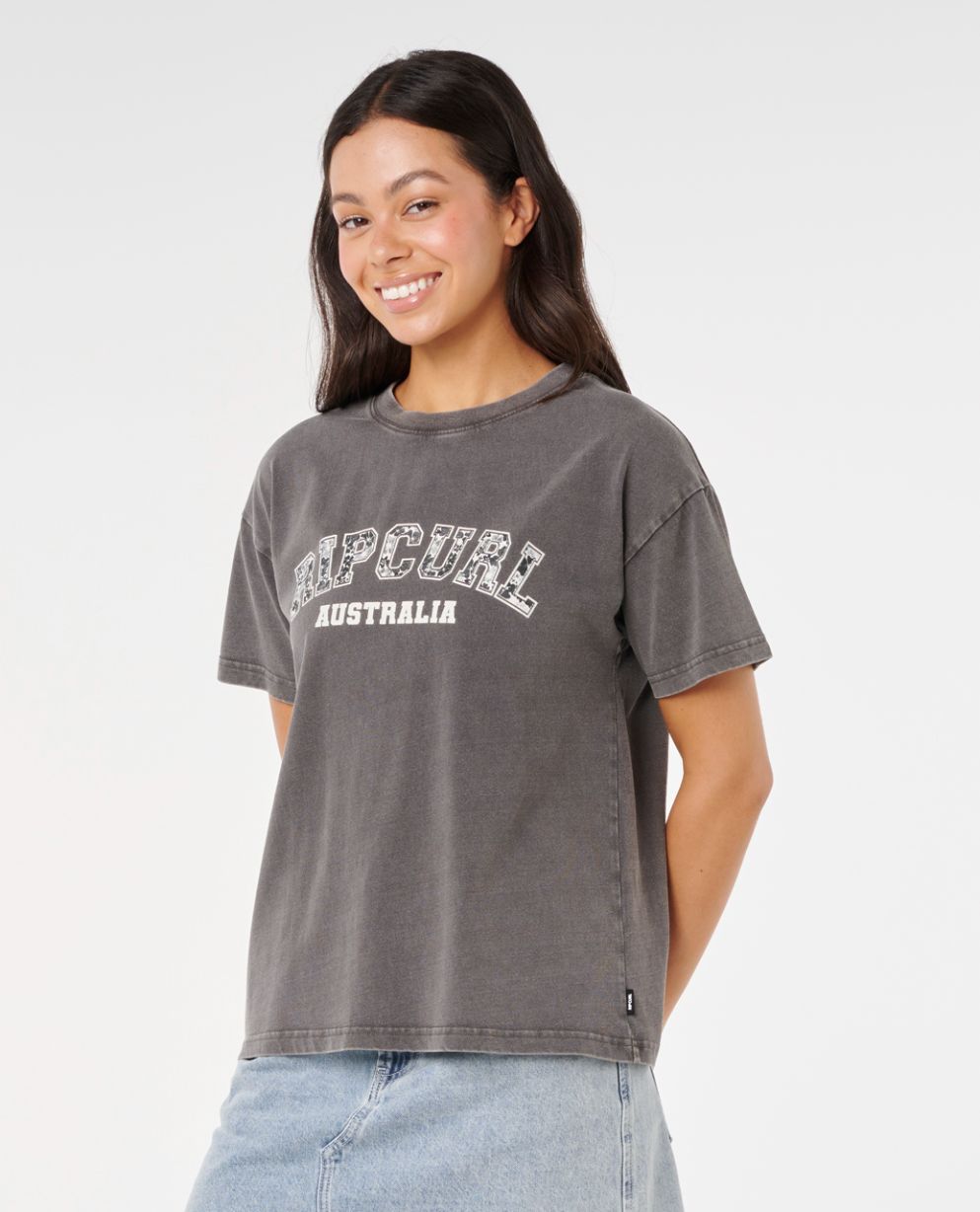 VARSITY RELAXED DEST T - washed black