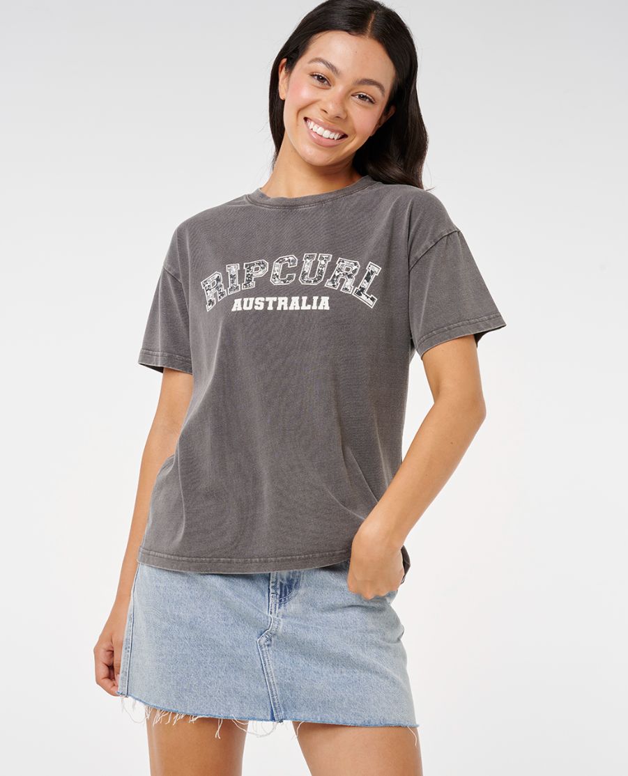 VARSITY RELAXED DEST T - washed black