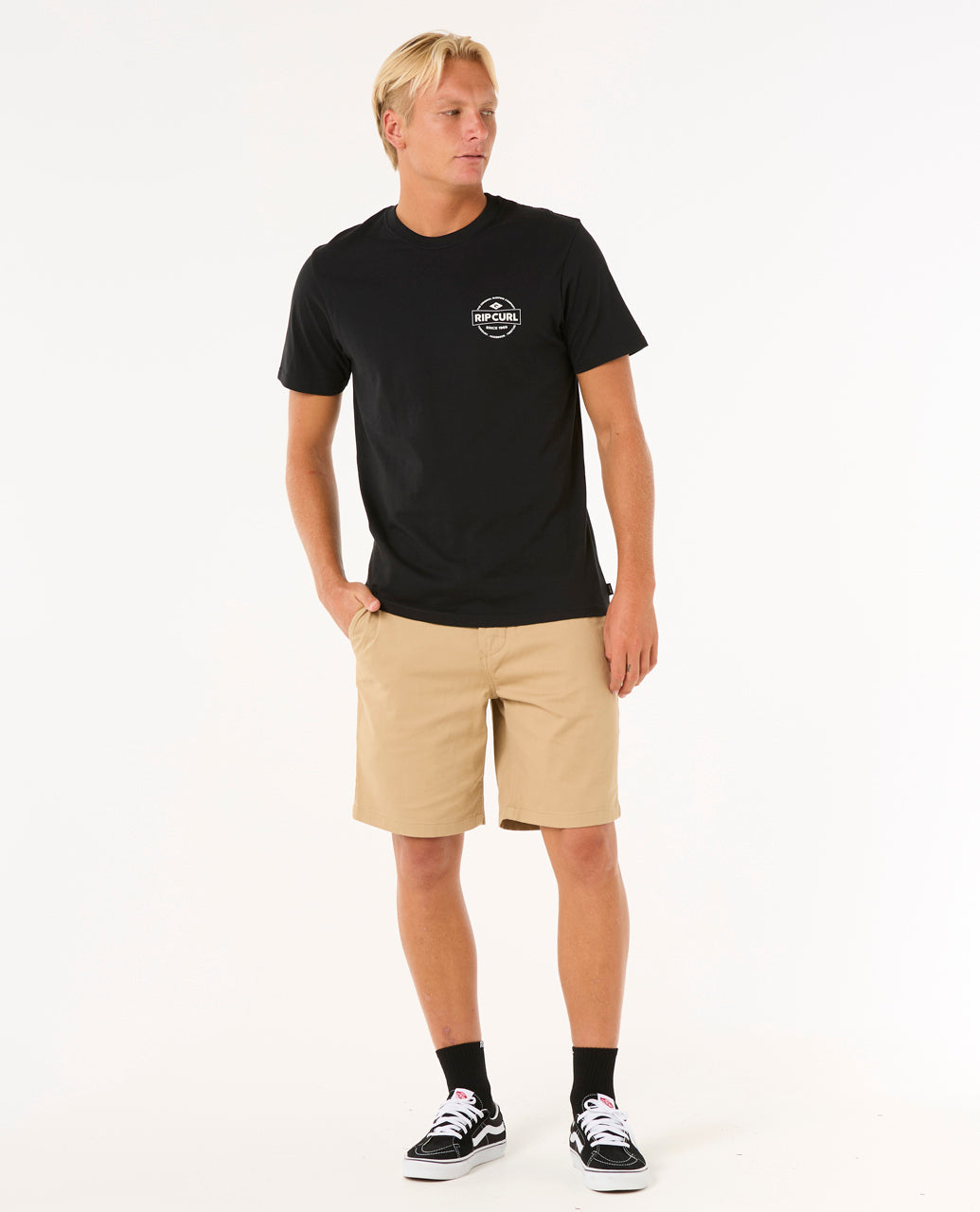STAPLE TEE - black