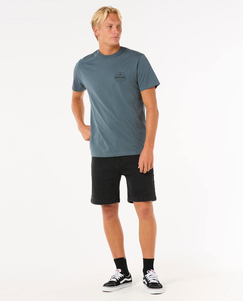 STAPLE TEE - pine night
