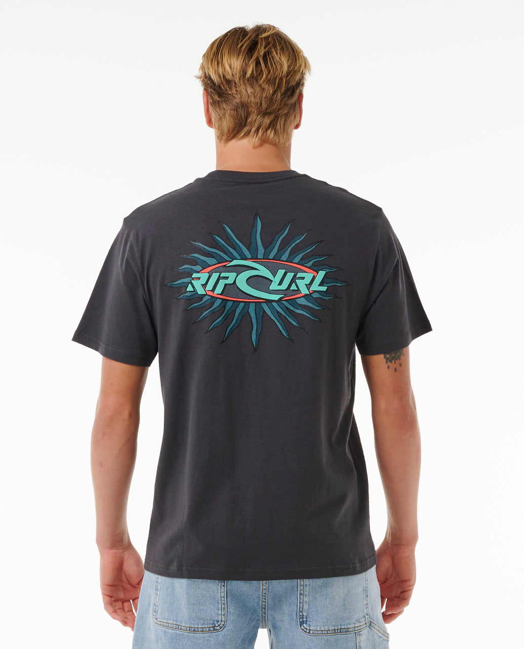 QUEST OVAL BURST TEE - washed black