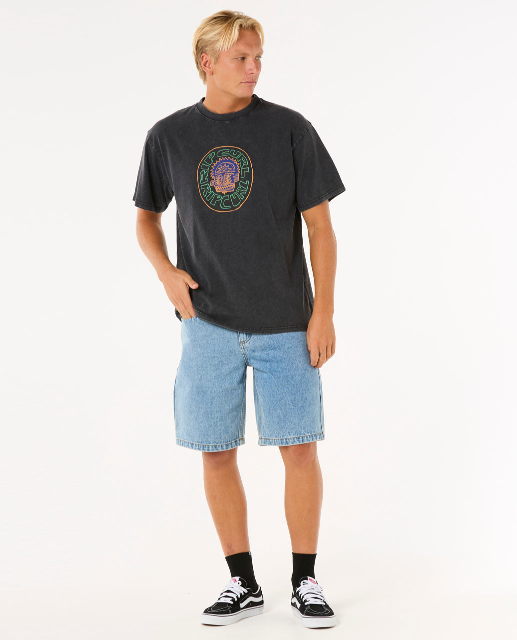 RAW ENERGY VISIONS TEE - black