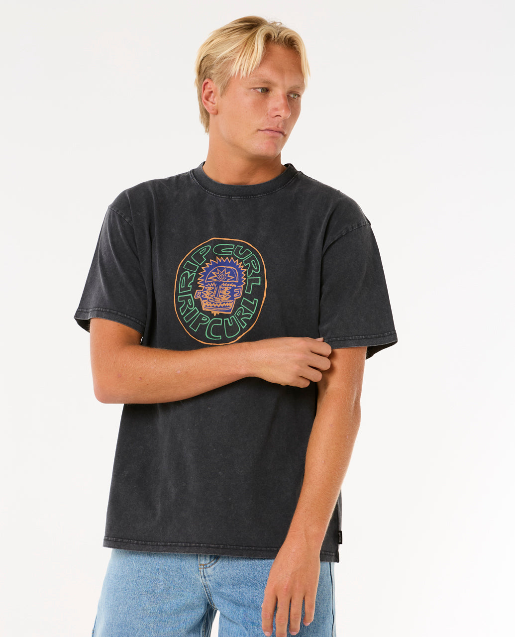 RAW ENERGY VISIONS TEE - black