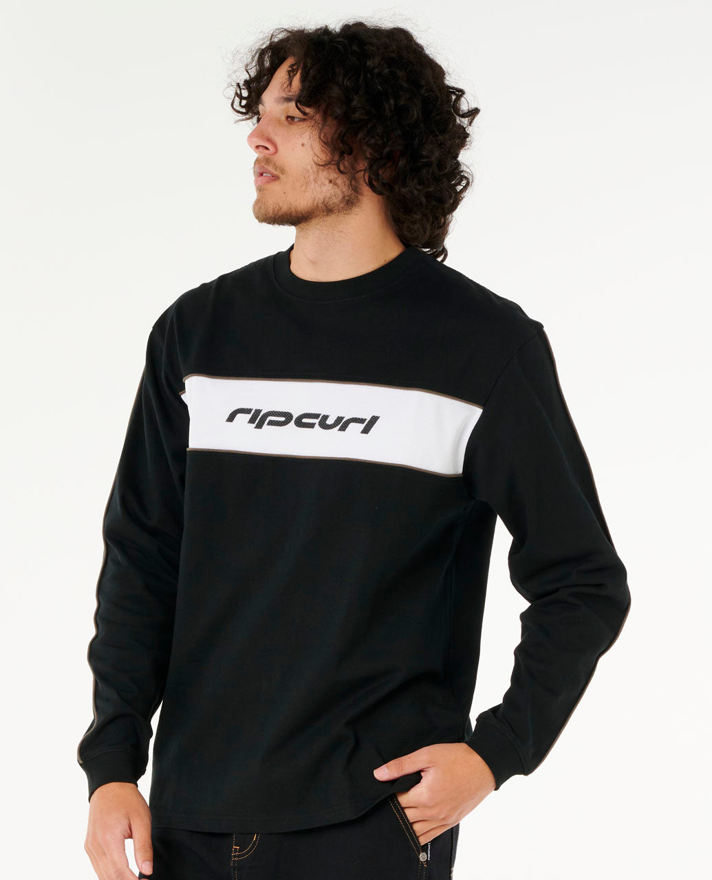 ARCHIVE L/S TEE - black