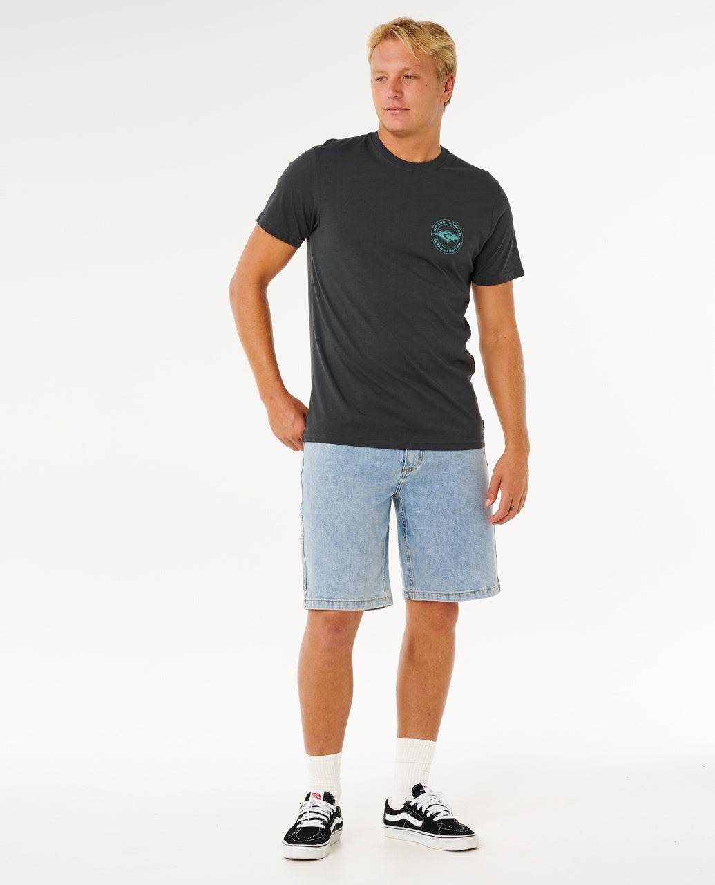 STAPLE T II - washed black