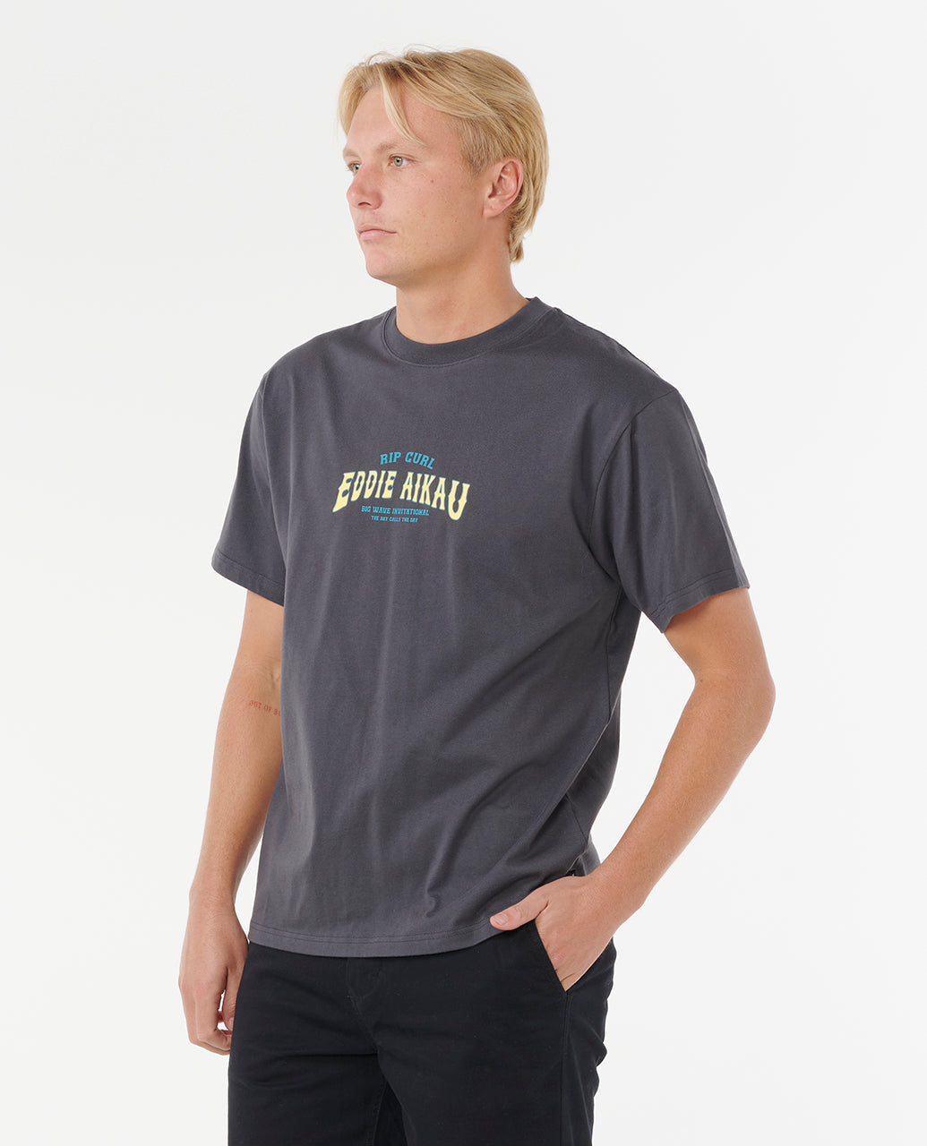 EWG THE BAY TEE - washed black