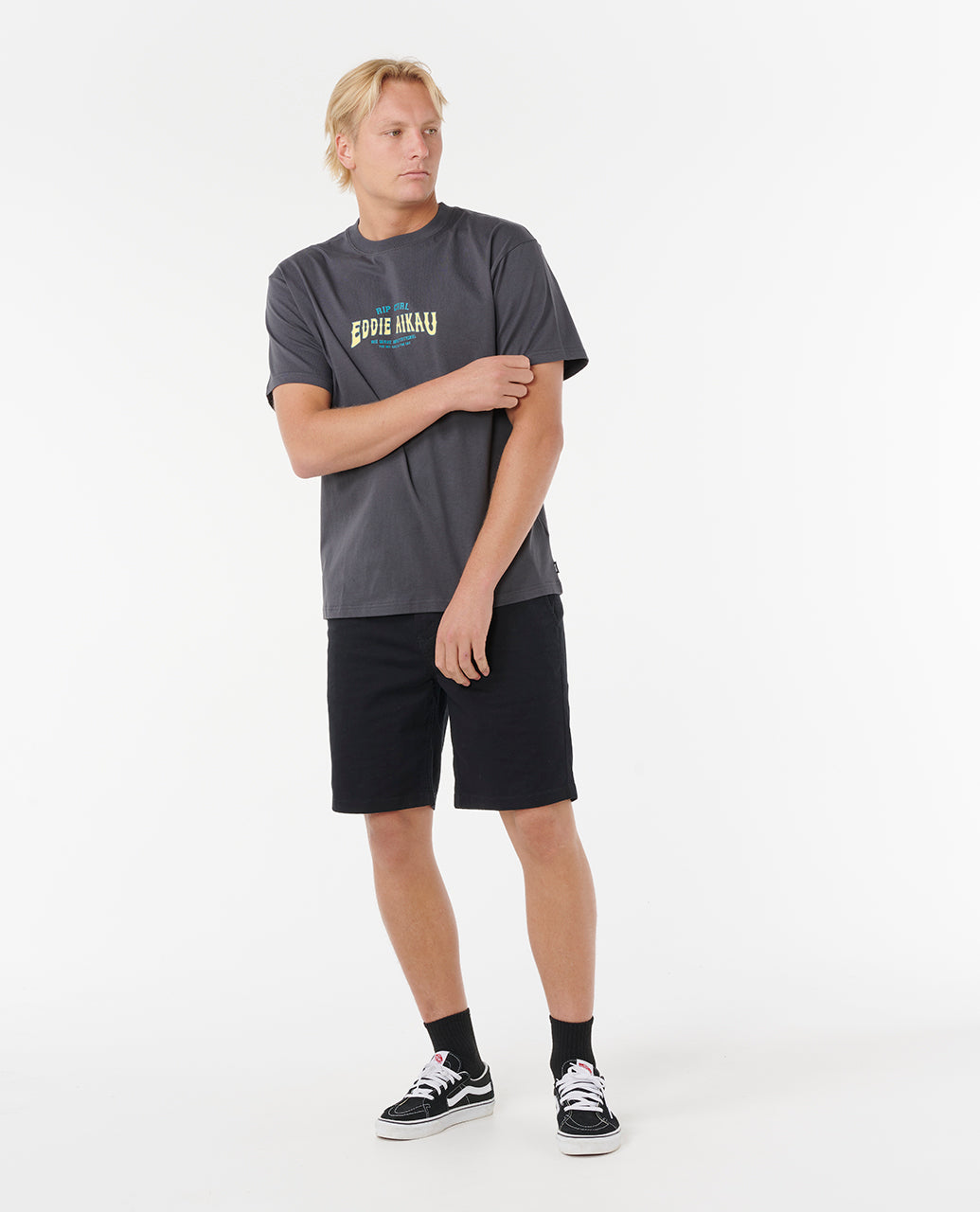 EWG THE BAY TEE - washed black