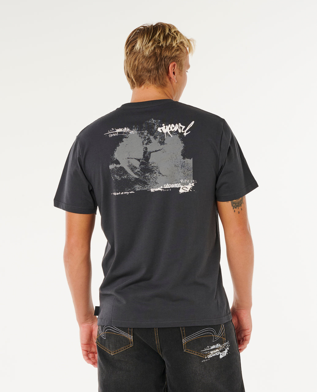 INNER VISIONS HACK TEE - washed black