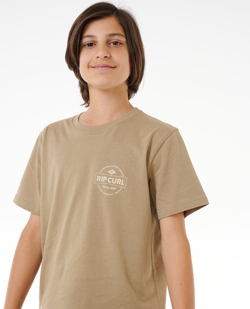 STAPLE TEE -BOY - sand dune