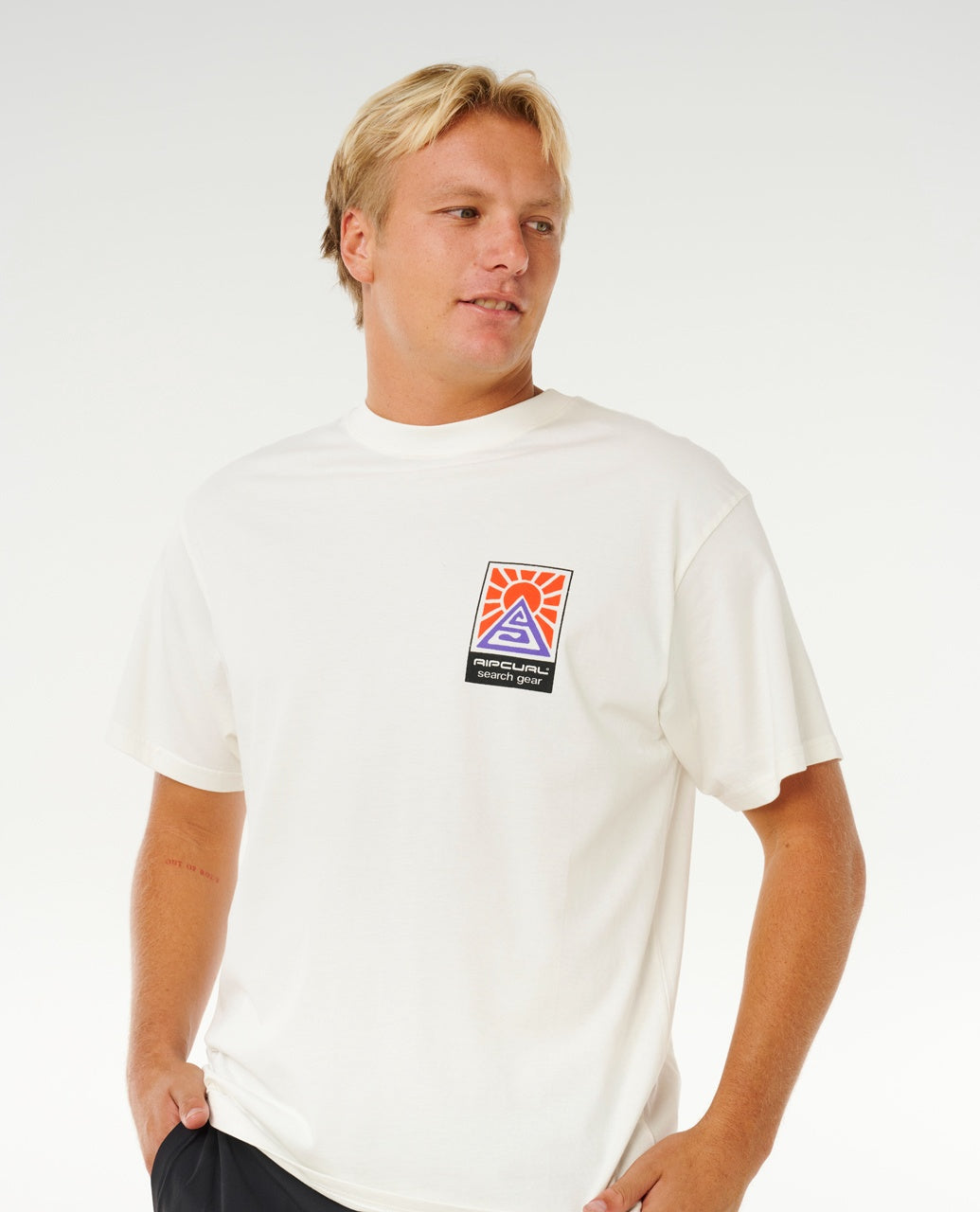 SEARCH DAWN TEE - bone