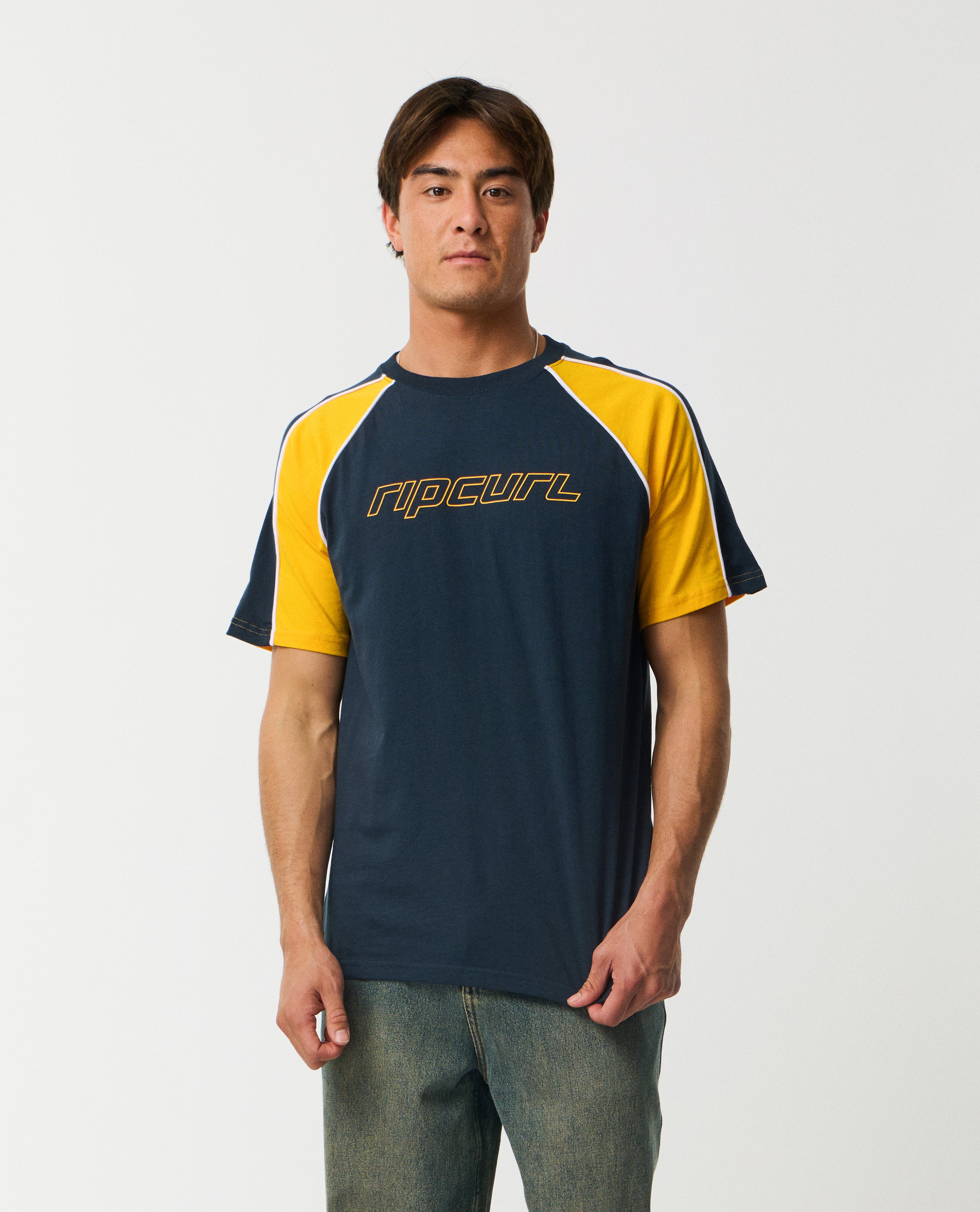 PANEL BEATER TEE - navy/yellow
