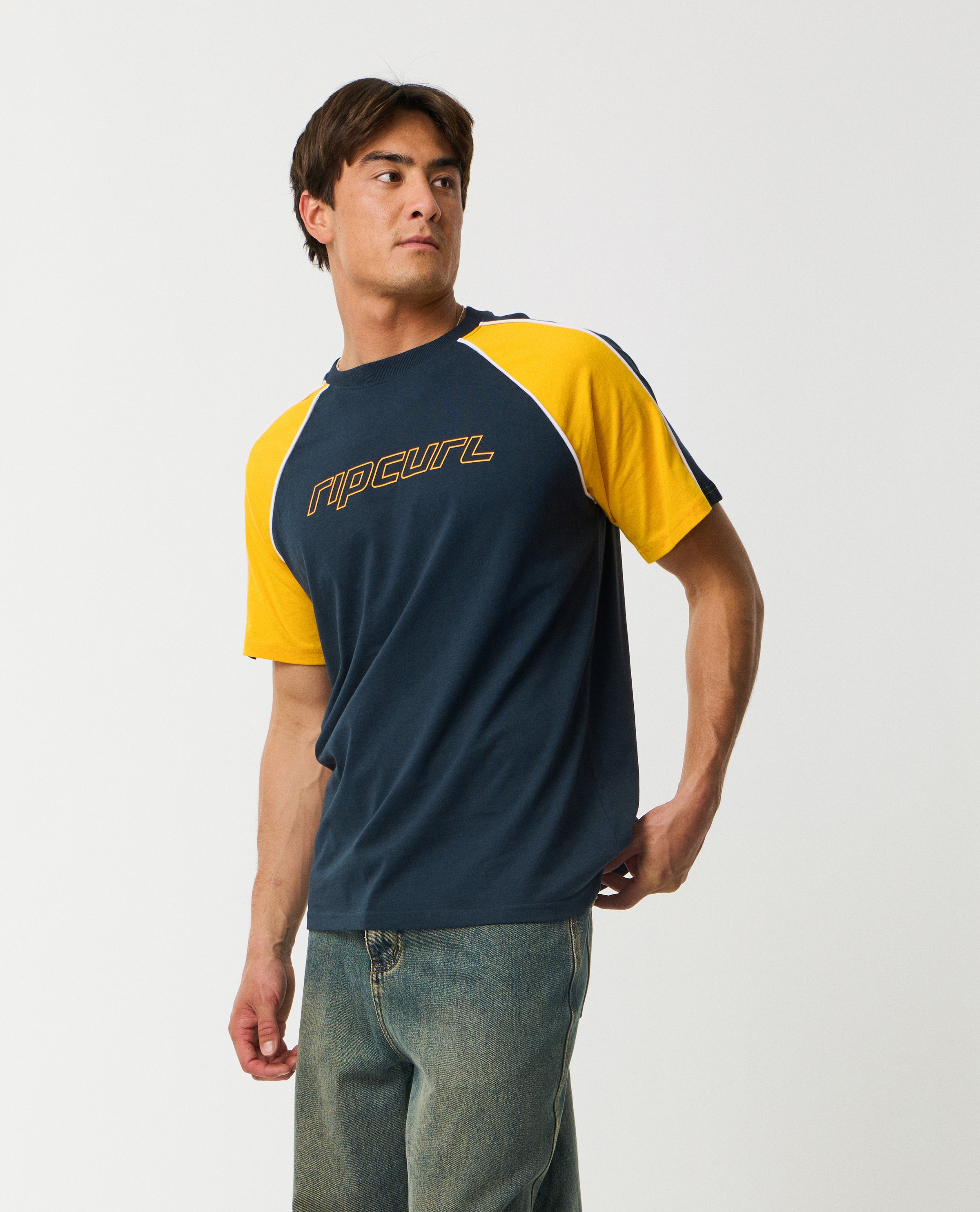 PANEL BEATER TEE - navy/yellow