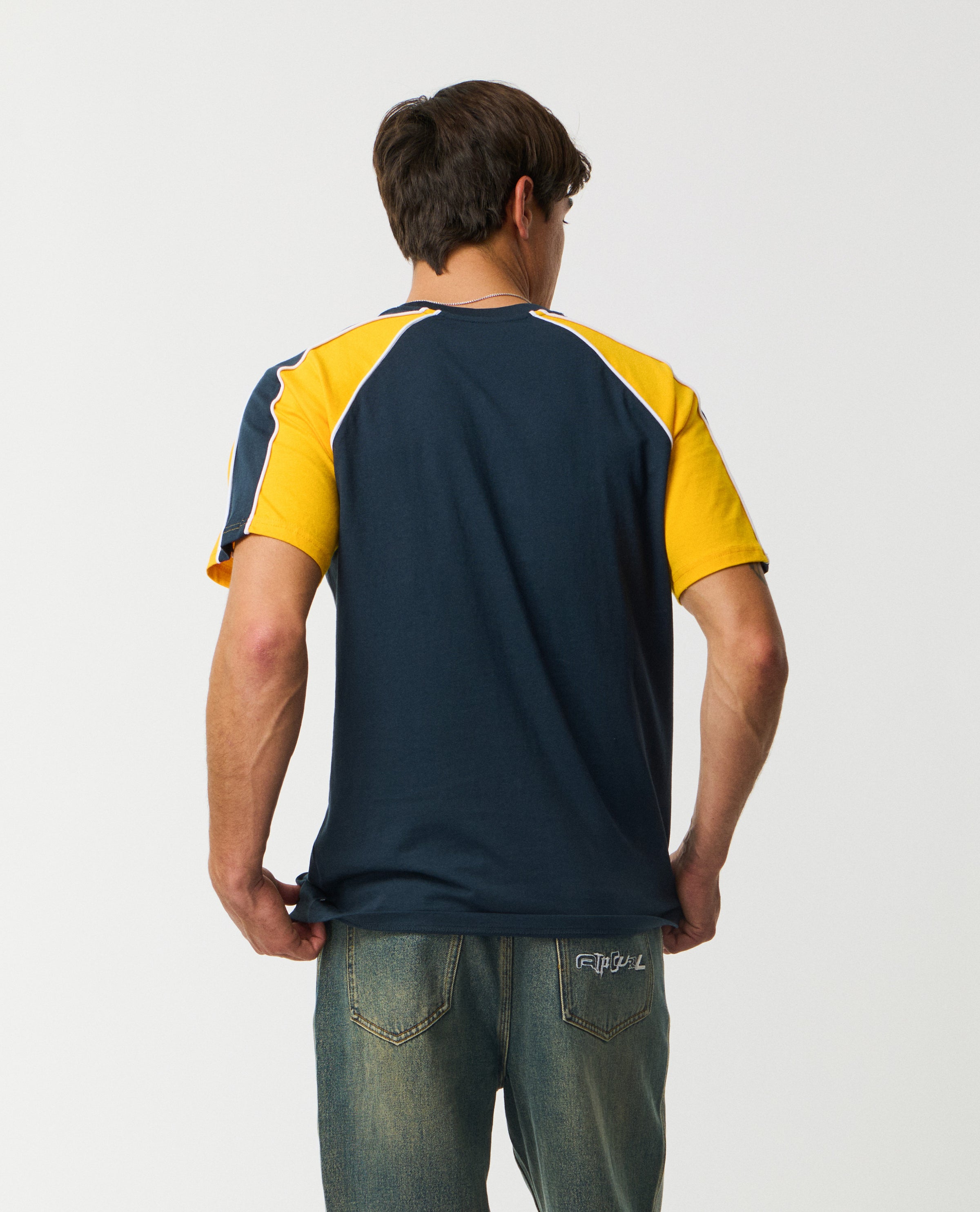 PANEL BEATER TEE - navy/yellow