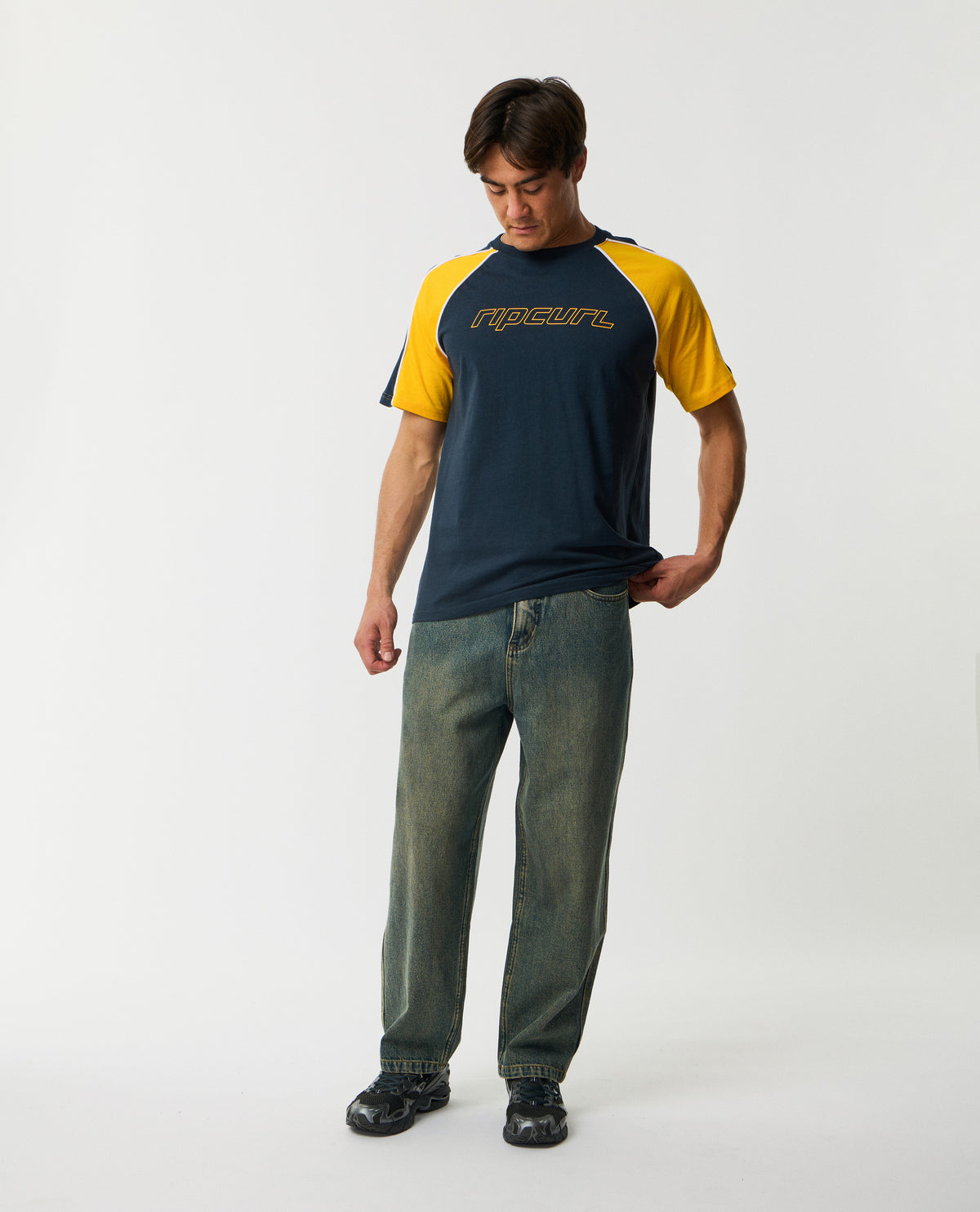 PANEL BEATER TEE - navy/yellow
