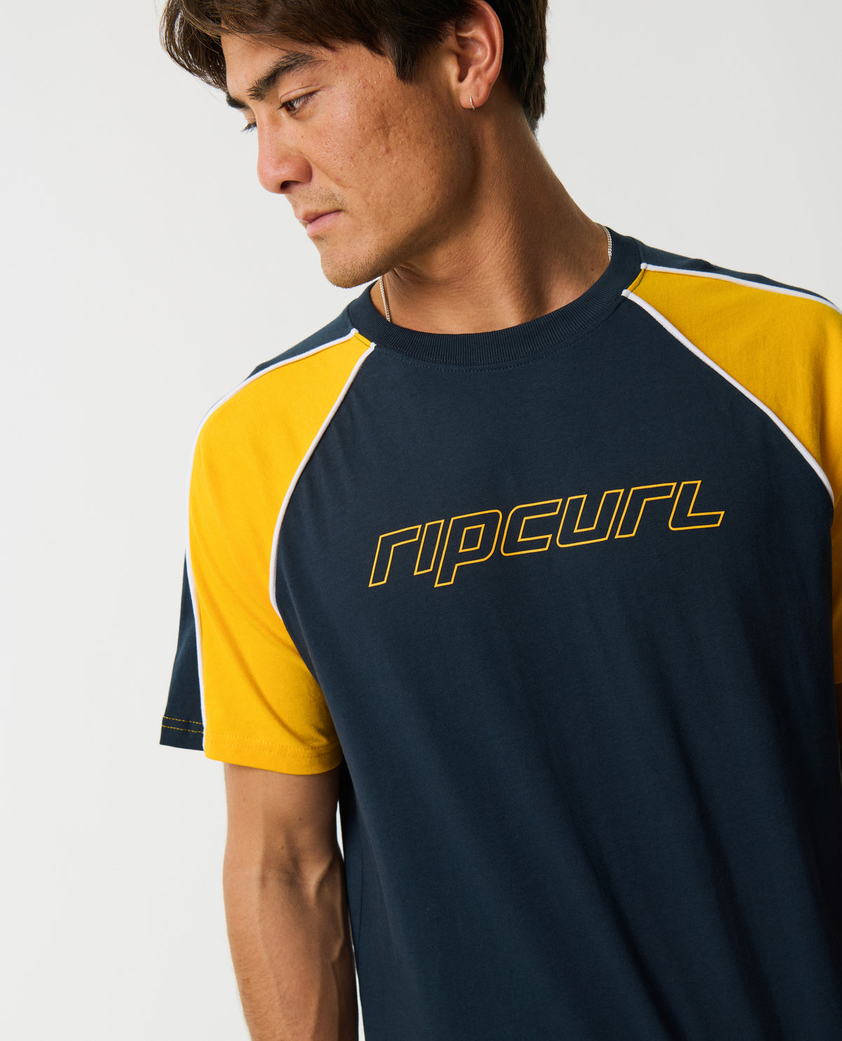 PANEL BEATER TEE - navy/yellow