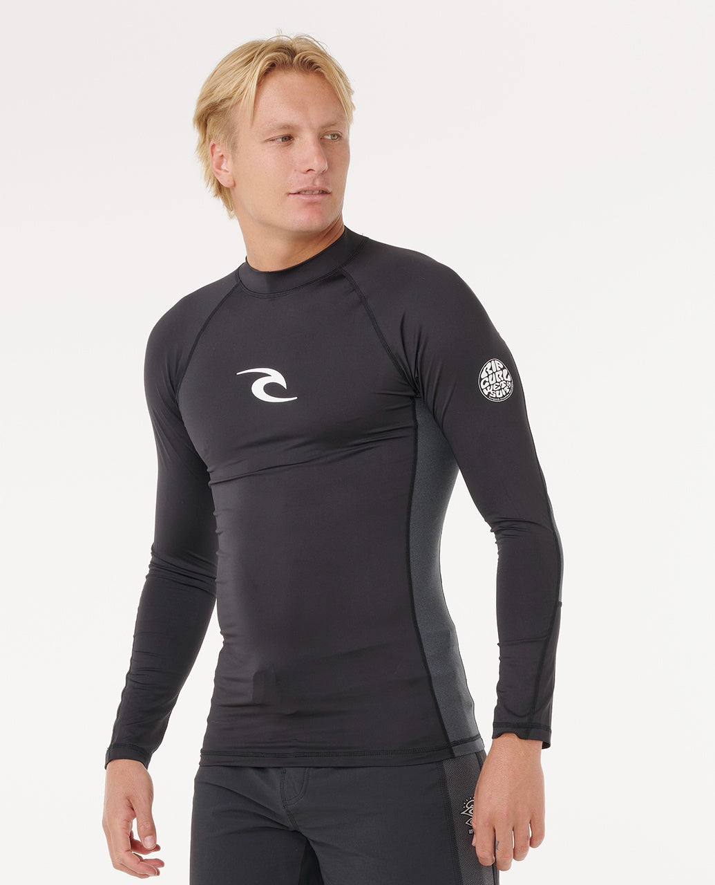 WAVES UPF PERF LS - black