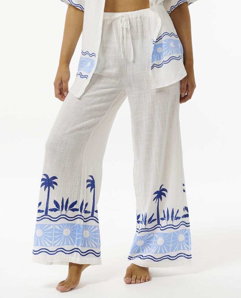 מכנסי בד עם הדפס Santorini Sun Printed Pant- Rip Curl מכנסי בד עם הדפס Santorini Sun Printed Pant- Rip Curl